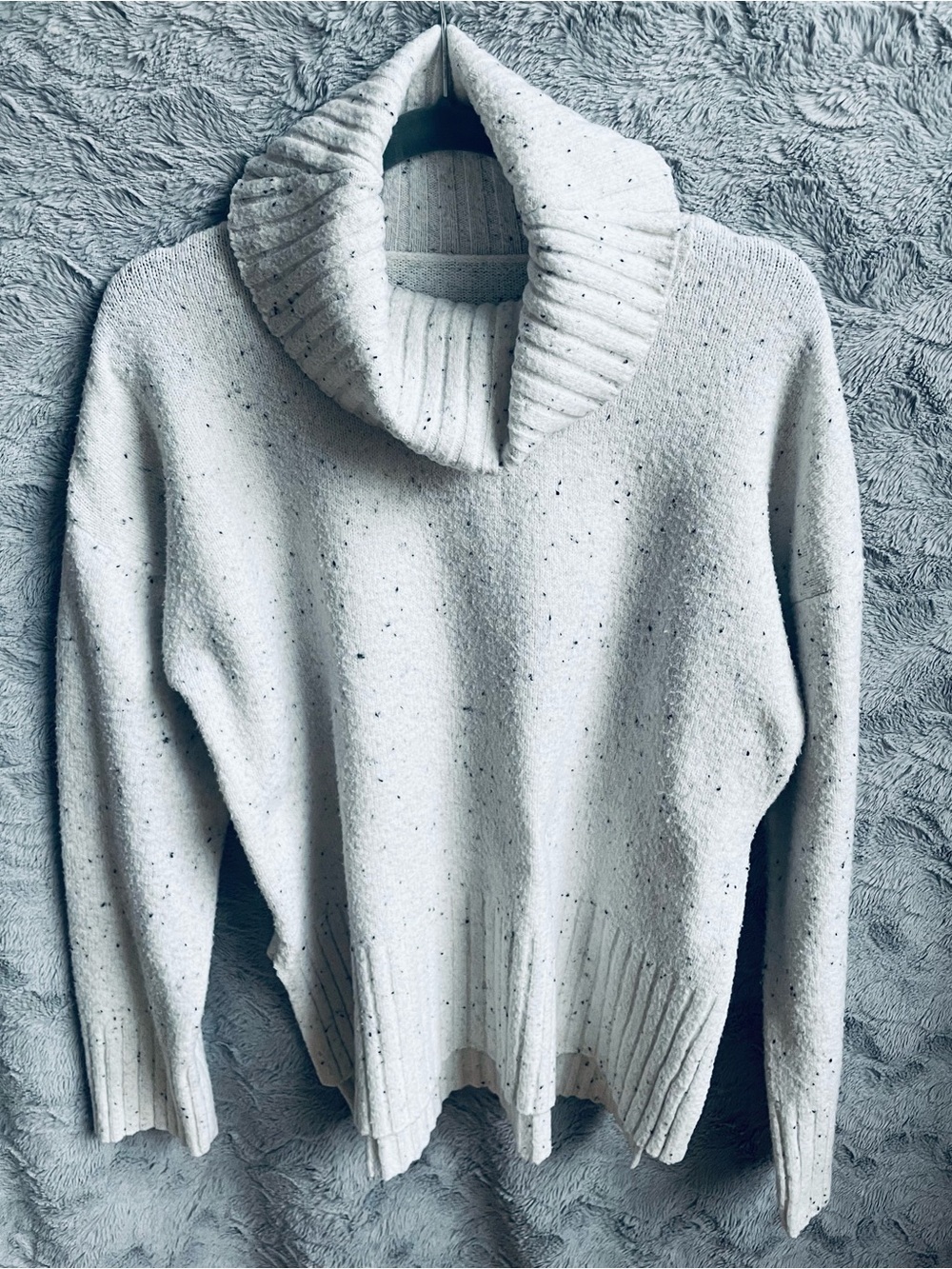 Relaxed Turtleneck Sweater - Picture 2 of 4